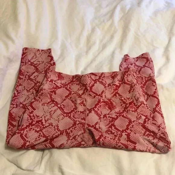 Power hold by Fabletics leggings - Picture 1 of 8